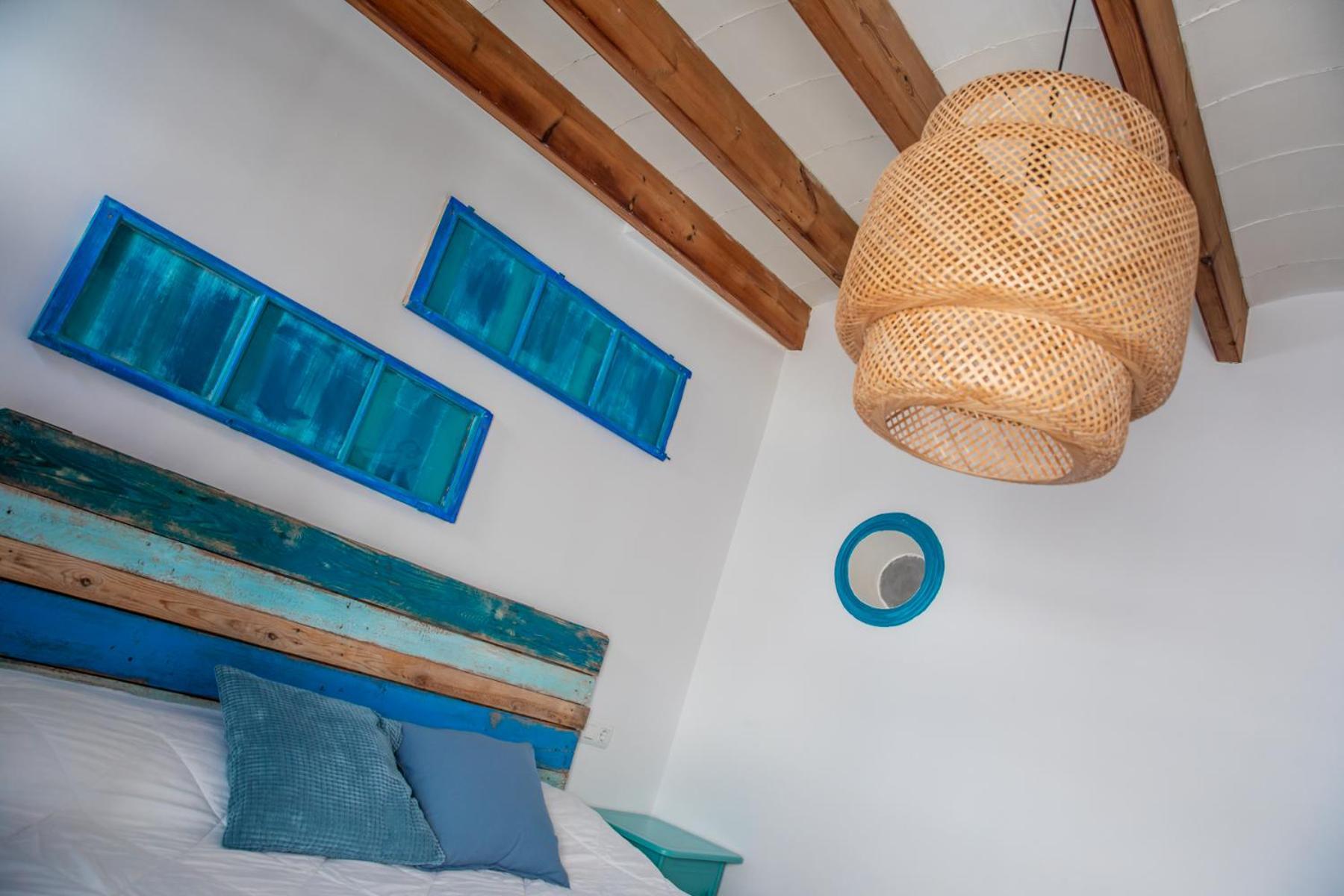 Apartamento Edificio Reformado Con 2 Pisos En Tarifa Centro Exterior foto